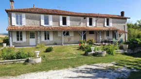 Grande maison avec jardin, animaux,au calme, Yviers